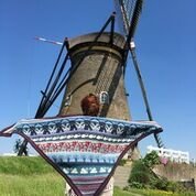 Breipatroon Kinderdijk Shawl Delftsblauw