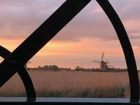 Avondzon, visite bij Koperdraadje, koffieboontjes KAL, Hutje op de hei.