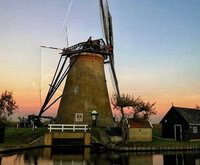 Emma Ball, GnomeKal, Concullega's op de koffie, een nieuw dak 