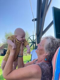 Dagje uit, verven voor de Instant Crush, visite en oppassen