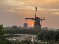 Wolverven  voor de Mkal, nieuwe breiwerken, thuis bij de molen