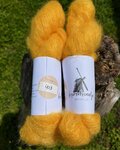 Kid mohair DK Fluff hand geverfd kleur nr 403 donkergeel